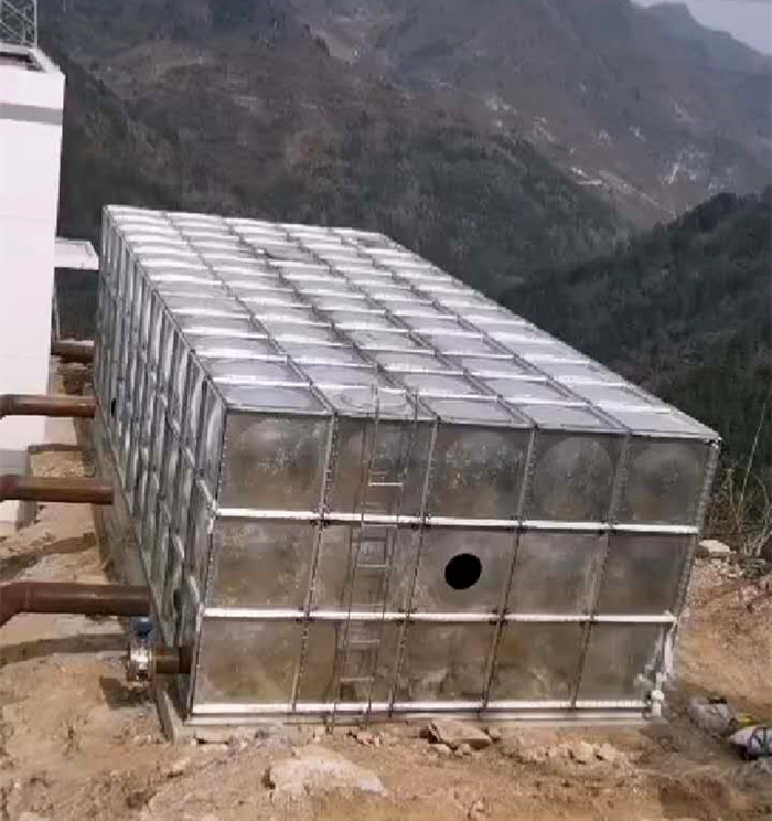 鍍鋅水箱有哪些性能優(yōu)點(diǎn)