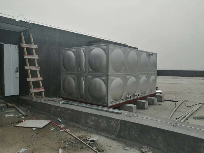 怎樣辨別不銹鋼水箱材料的優劣？