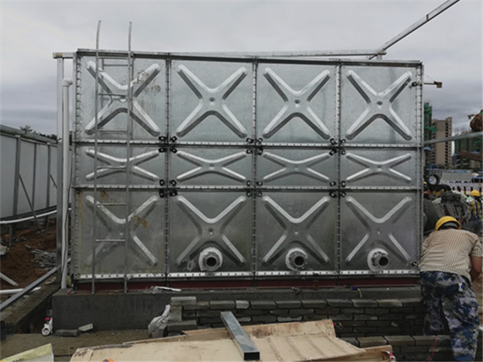 鍍鋅水箱是用什么材質(zhì)做的?