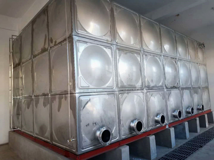 制作不銹鋼水箱,內部構造應注意哪些細節?