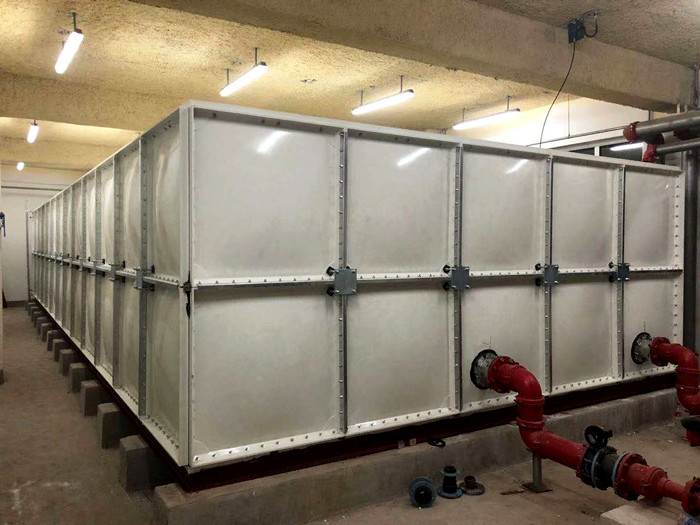 訂購(gòu)和運(yùn)用玻璃鋼水箱之前必須要先弄懂它的種類(lèi)